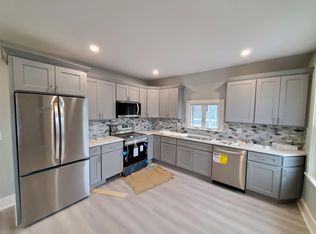 144 Highland Ave APT 2, Somerville, MA 02143