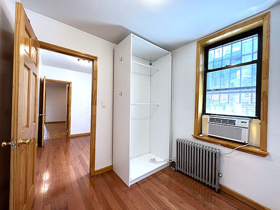 3rd image of 79 Chrystie St APT 16