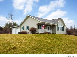 5120 Foster Rd, Canandaigua, NY 14424