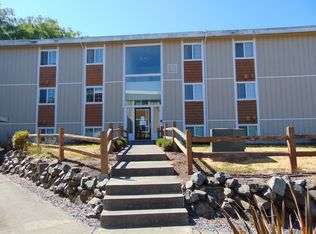 832 W Casino Rd #B-11, Everett, WA 98204