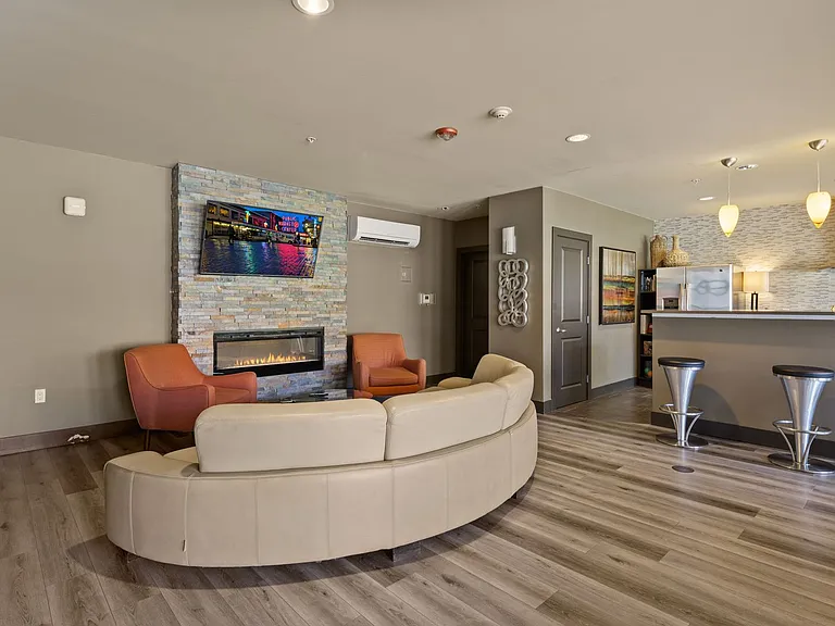 Evolve Apartments — Photo 32