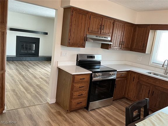 5th image of 88 N Carpenter Rd