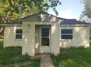 1316 Gladys St, Collinsville, IL