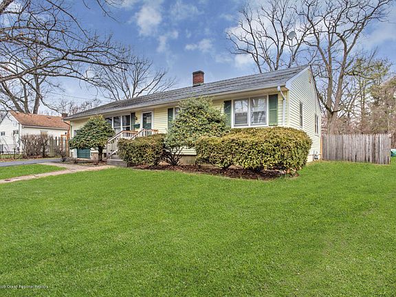 2nd image of 117 Regent Pl