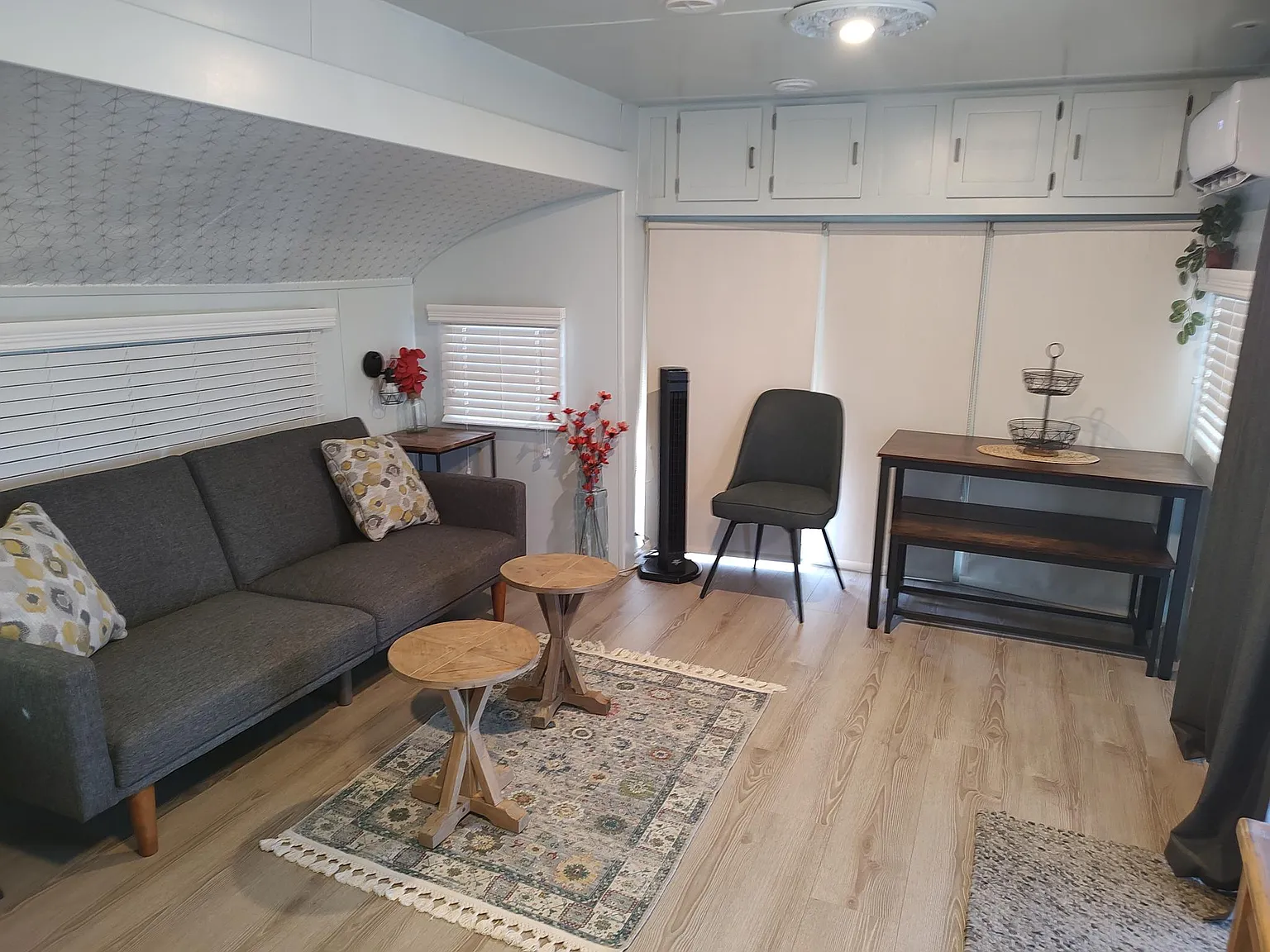 1 bed, 400 sqft, $1,050 — Photo 4