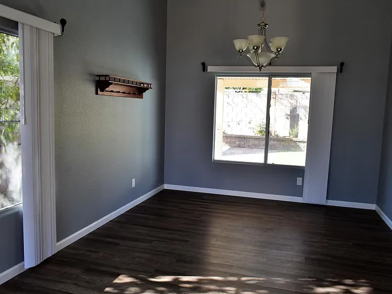 2065 N Jennifer Ave — Photo 12