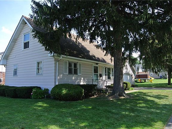 3rd image of 3205 Priscilla Dr