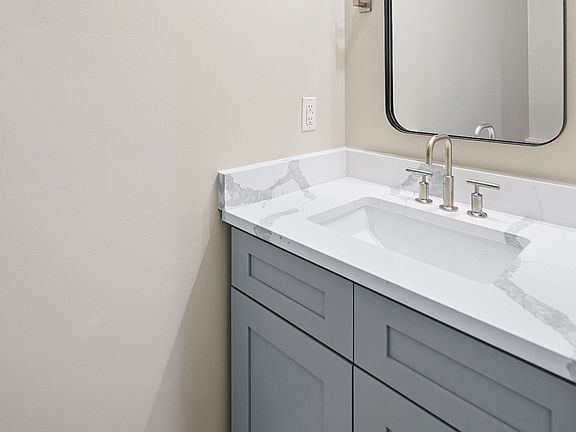 5th image of 255 Weaver St #16D