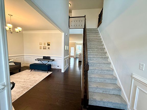 3rd image of 7501 Poplar Meadow Ln