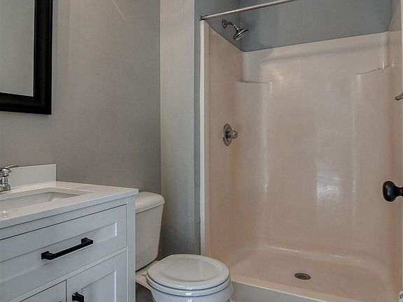 5th image of 1067 Pebble Creek Dr