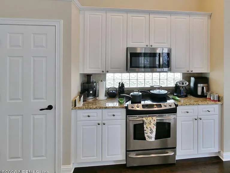 141 Deer Cove Dr — Photo 13