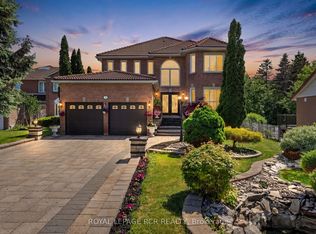15 Clydebank Blvd, Toronto, ON M1T3B4