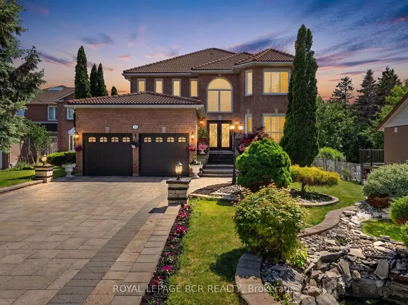 15 Clydebank Blvd, Toronto, ON M1T 3B4