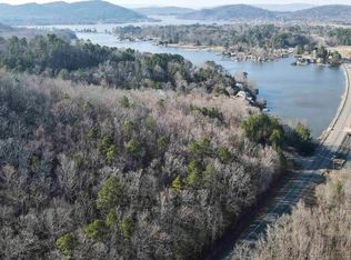 15 Mohawk Trl, Ohatchee, AL 36271