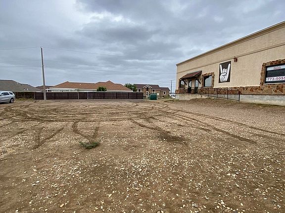 4th image of 2467 N Veterans Blvd