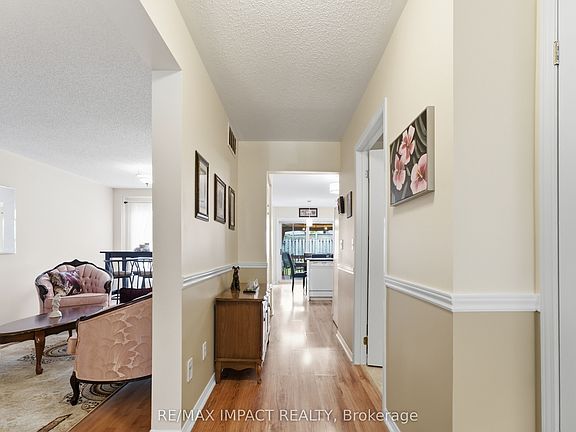5th image of 106 McFeeters Cres