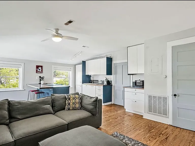 416 S Front St #5 — Photo 8