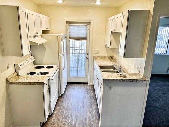 5th image of 4349 McClintock St APT 1