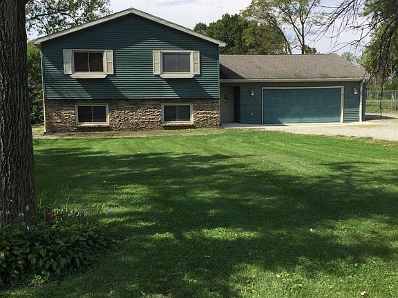 3rd image of 11916 Cline Ave