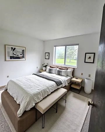 306 E South St #1