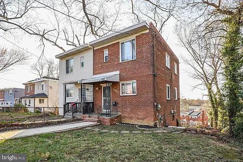 513 Hilltop Ter SE Photo 1