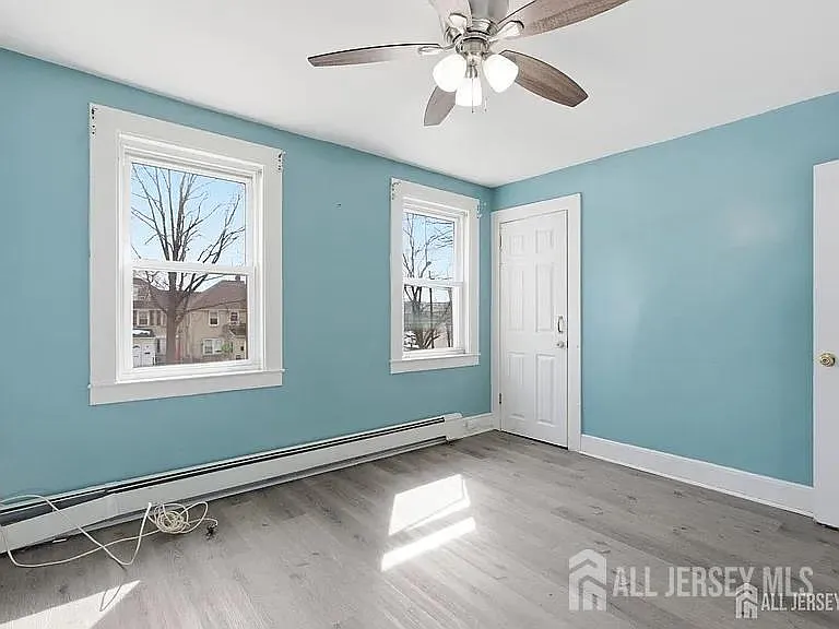 25 Langley Pl — Photo 14