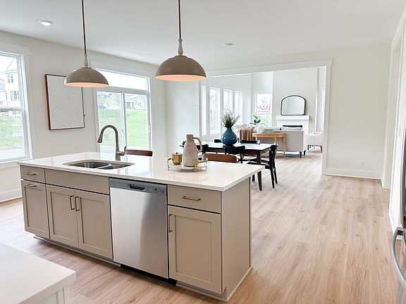 7th image of this home