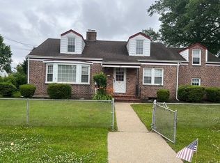 80 West Ave, Hicksville, NY 11801