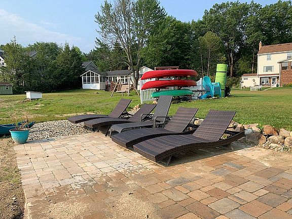 4th image of 432 W Crooked Lake Dr