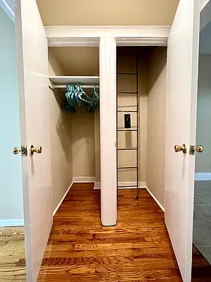 Rented by Zjama Realty Corp | media 10