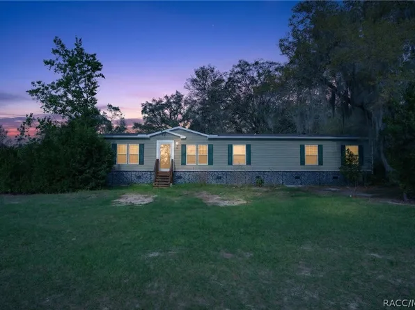 5716 S Gray Oak Ter, Lecanto, FL 34461