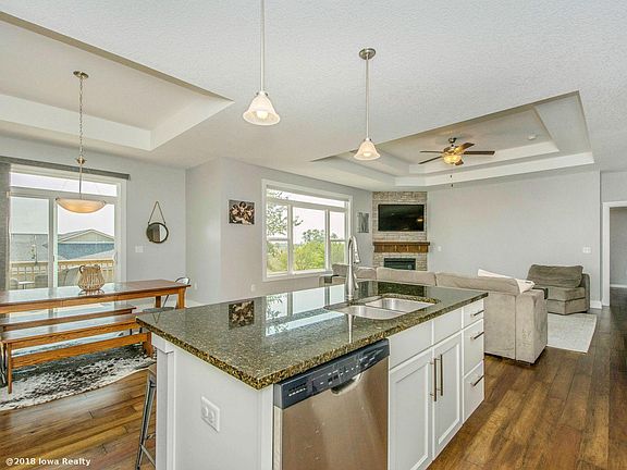 5th image of 1403 Tuscany Dr SE