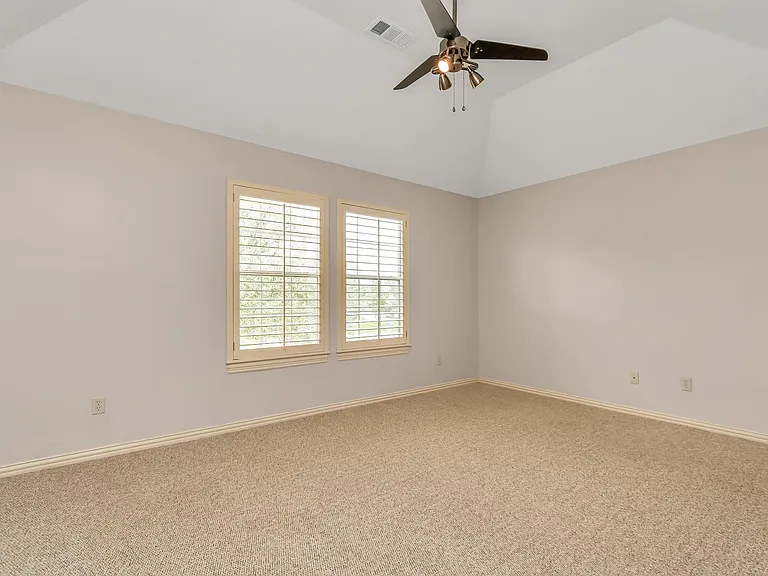 14207 Jade Cove Dr — Photo 33