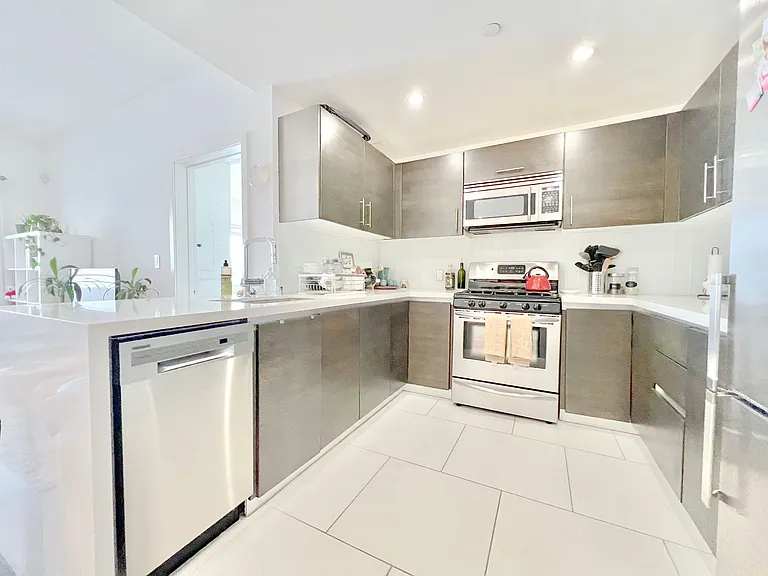 1700 Sawtelle Blvd #219 — Photo 5