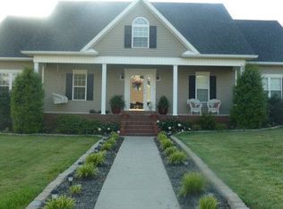 3120 Kountry Spring Ln, Hopkinsville, KY 42240