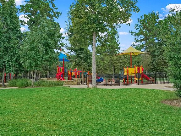 5th image of 103 Forest Heights Way