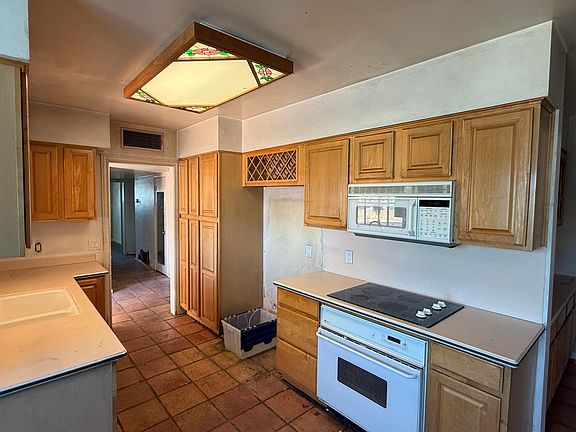 2nd image of 1315 E PEPPER Place