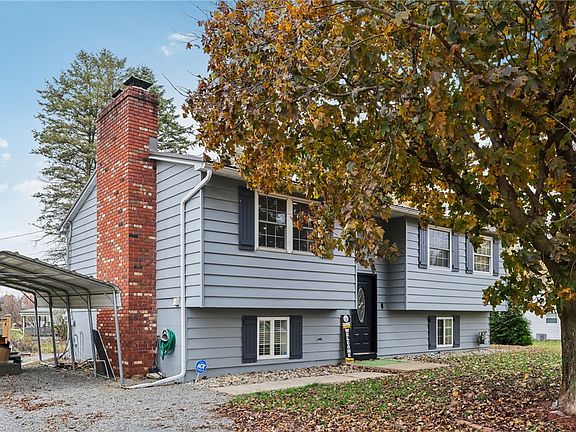 4th image of 1802 Park Ln