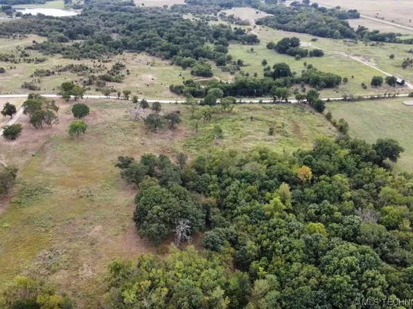 E 130th Rd, Holdenville, OK 74848