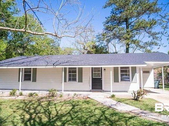 2nd image of 809 Dauphine Cir