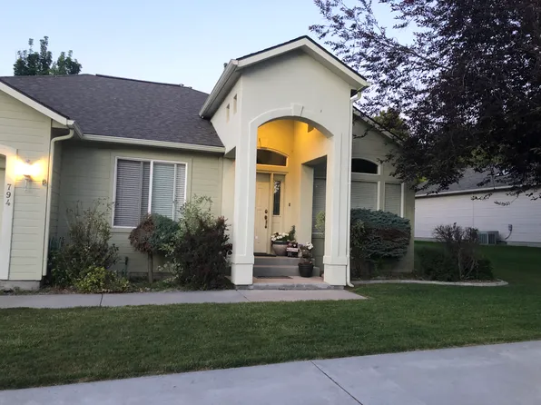 794 Canyon Park Ave, Twin Falls, ID 83301