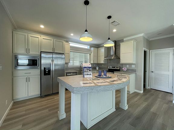 2nd image of 3606 Baldwin Way Site #179
