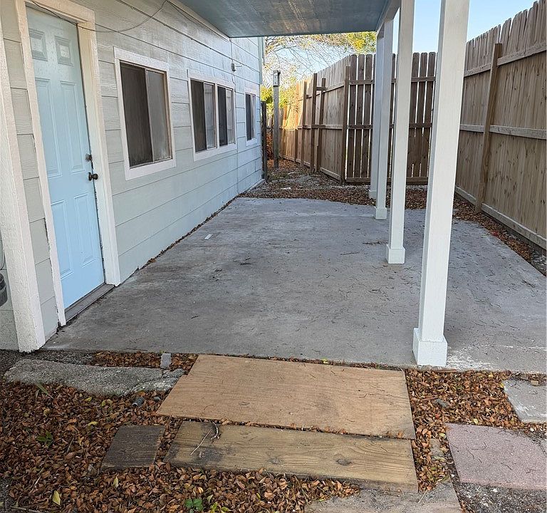 1st image of 50 Cedar Aly