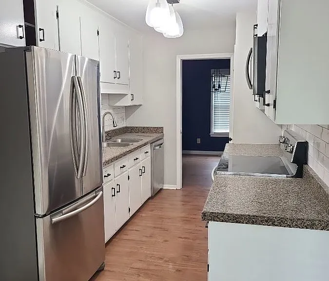 2864 Wycliff Rd — Photo 2