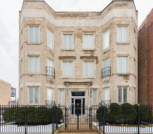 1st image of 4527 S Calumet Ave #3