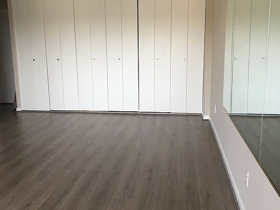 5th image of 6001 Arlington Blvd APT 705