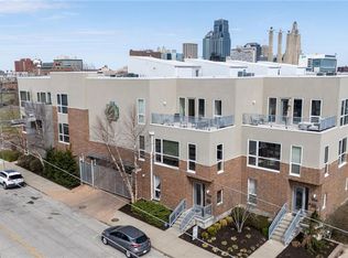 1605 Summit St, Kansas City, MO 64108