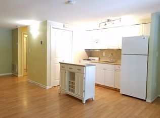 9810 Hellingly Pl #100, Gaithersburg, MD 20886