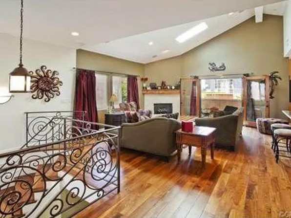 621 South Broadway, Redondo Beach, CA 90277