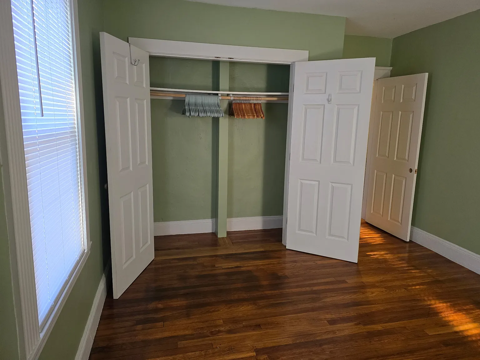 2 bed, 741 sqft, $1,100 — Photo 2
